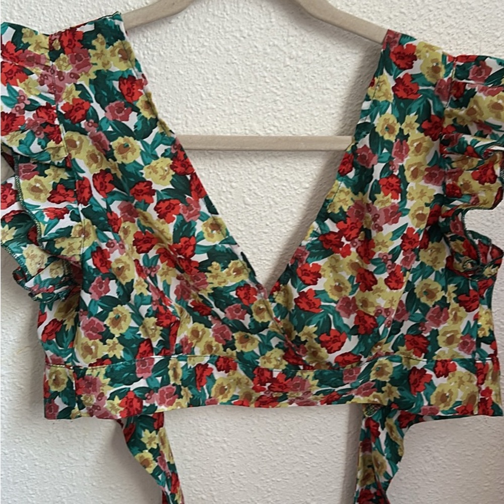 Floral crop top